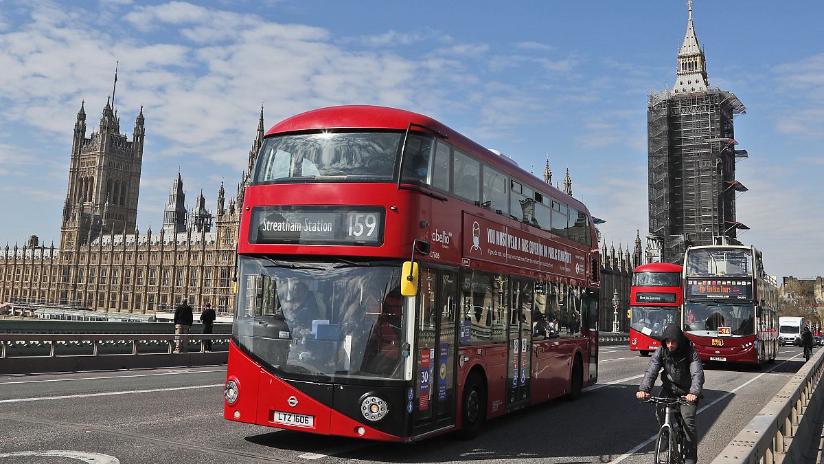 UK average pay growth hits two-year low