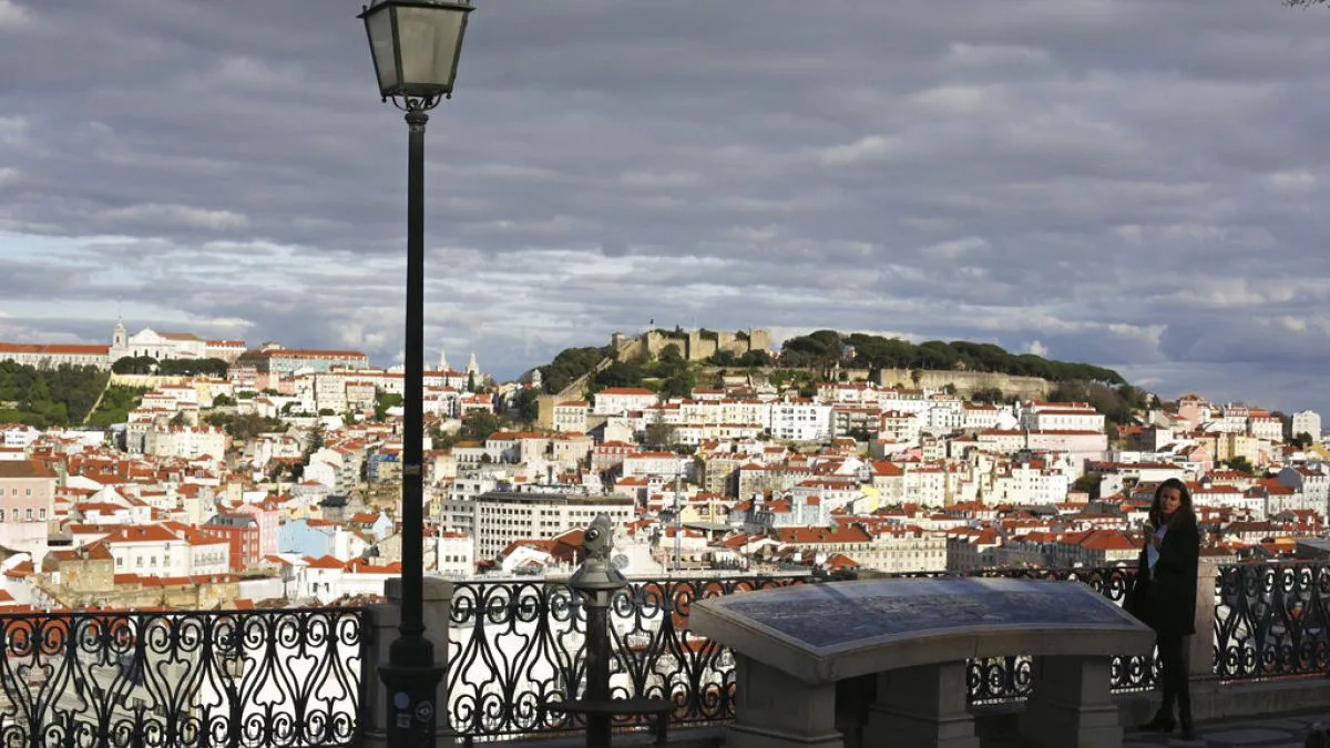 Portuguese Government Offers Tax Breaks for Under 35s